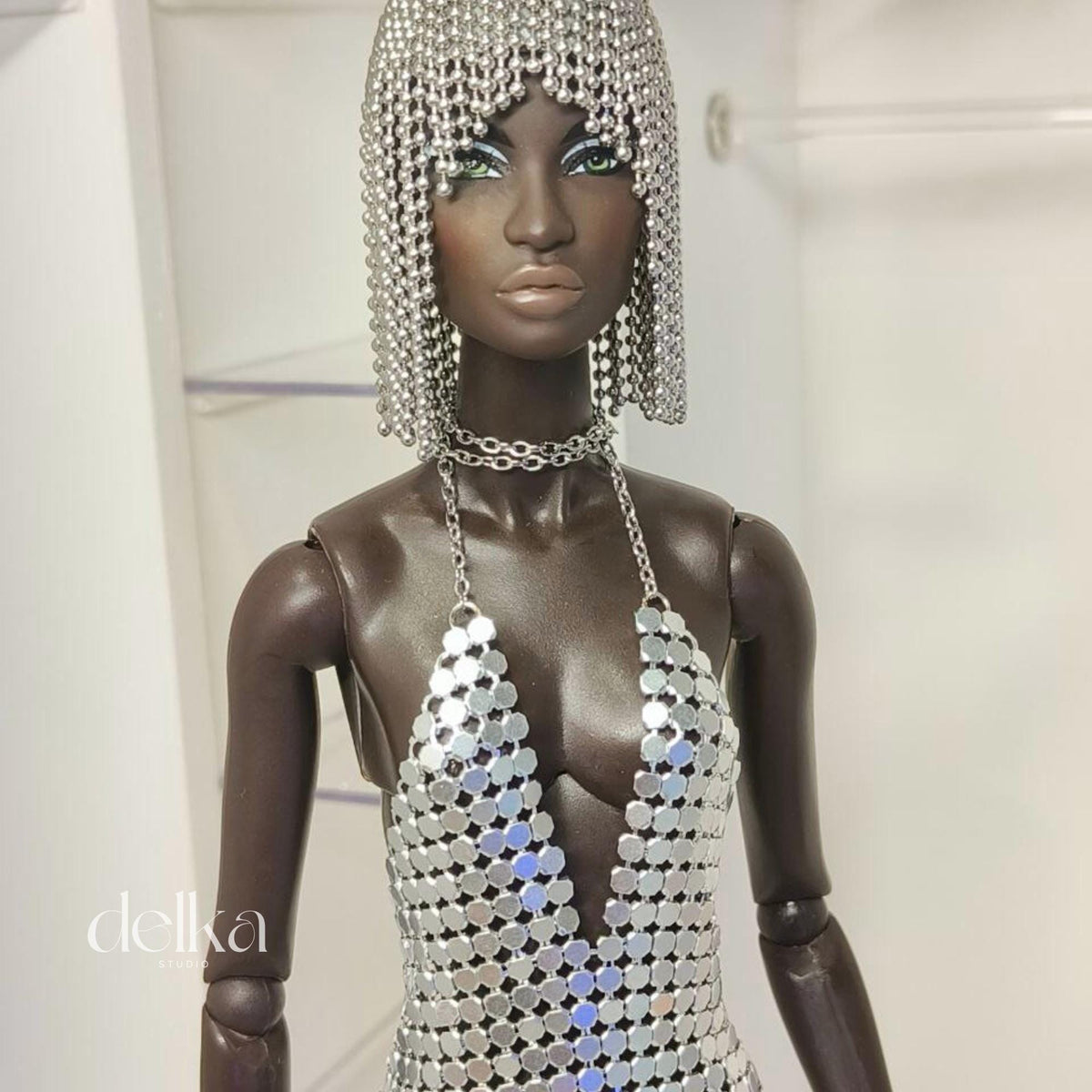 Metallic Silver Doll Wig, 1:6 Scale, Fashion Royalty, Nu Face