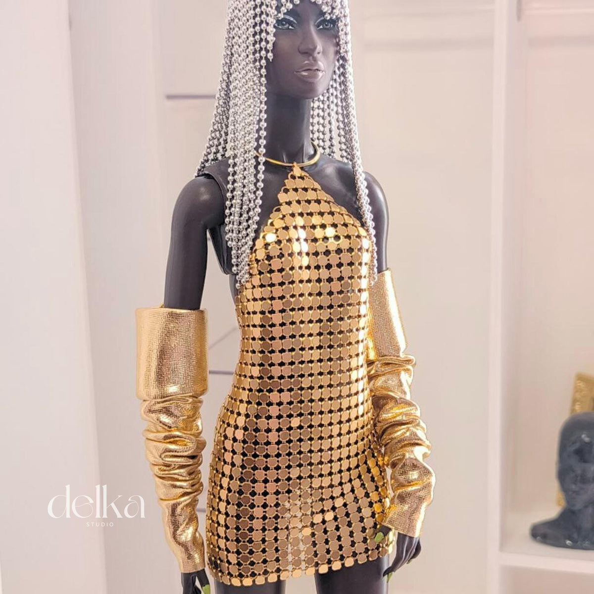 Glove-Style Sleeves for 12-inch Fashion Dolls