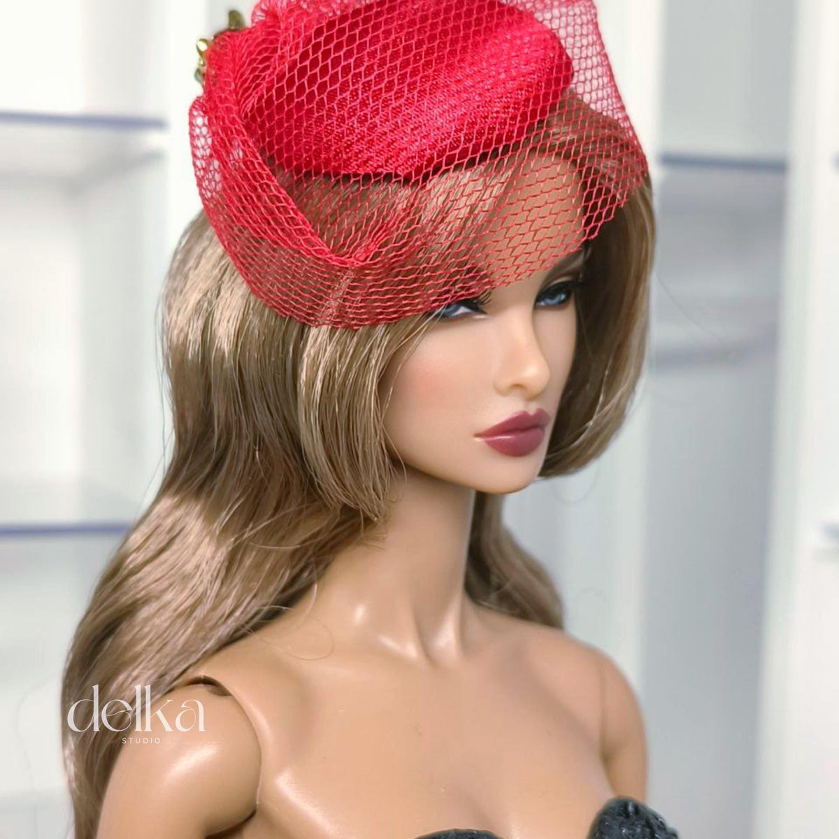 Fascinator 12 inch vintage-style headdress for fashion dolls