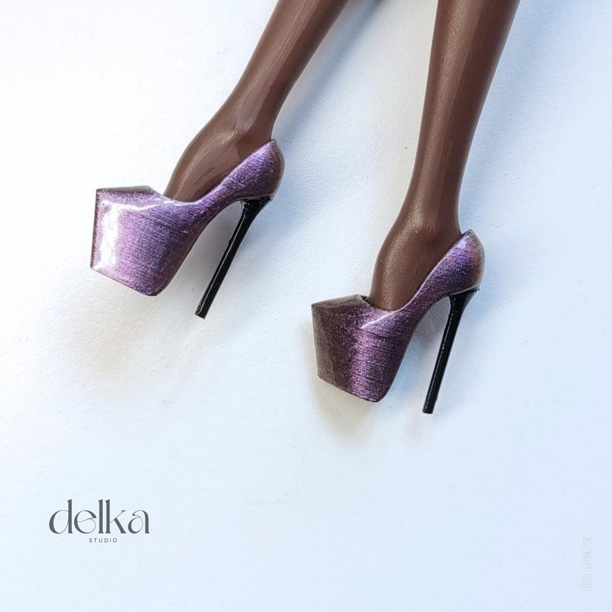 Galaxy-colored platform shoes for 1/6-scale fashion dolls, a gift for doll collectors