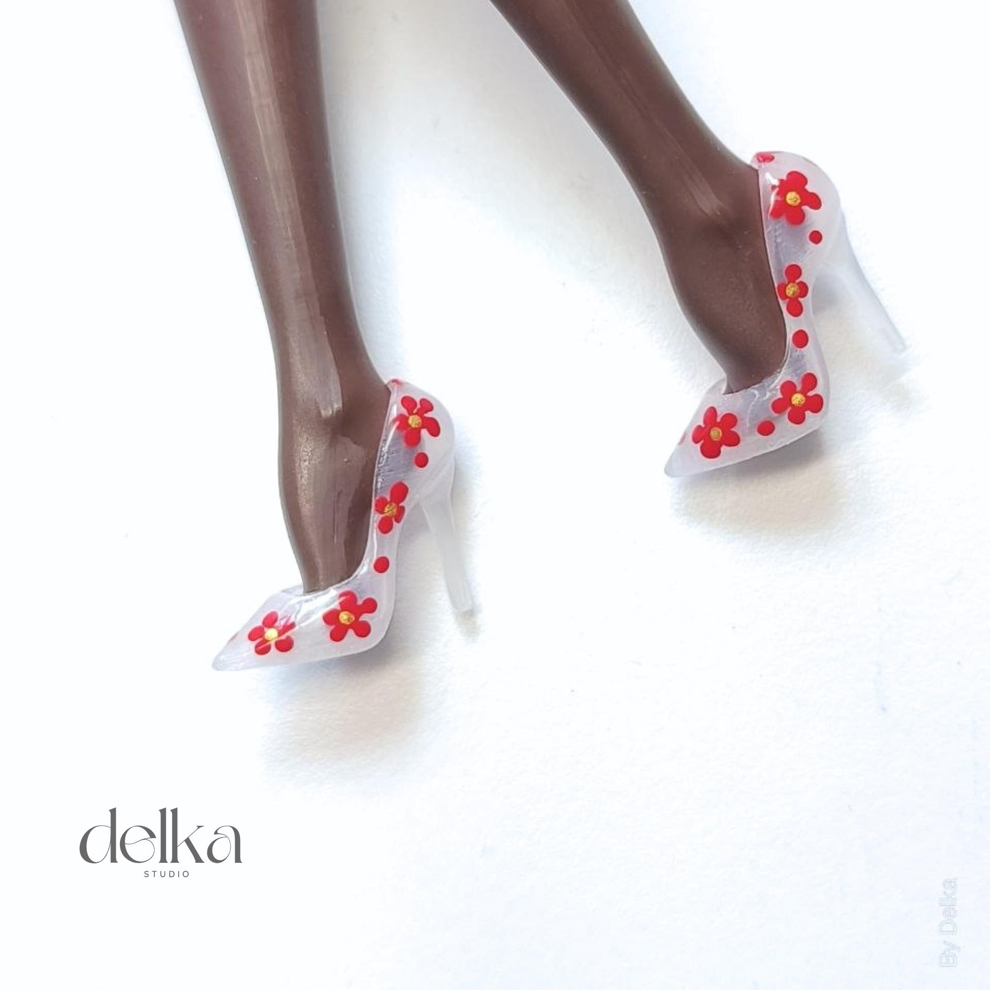 Floral-print shoes for 1/6-scale fashion dolls