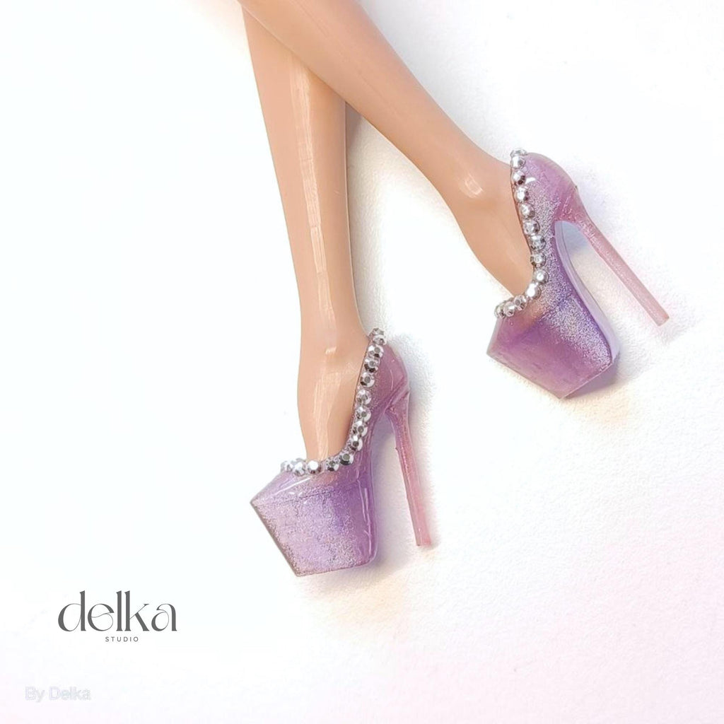 Mermaid-style platform shoes for 12-inch fashion dolls, a gift for doll collectors