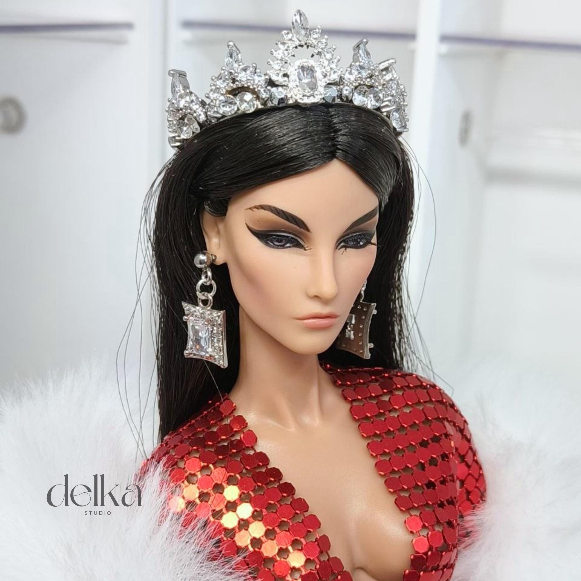 Queen's Crown for Fashion Dolls, 12-inch Crown