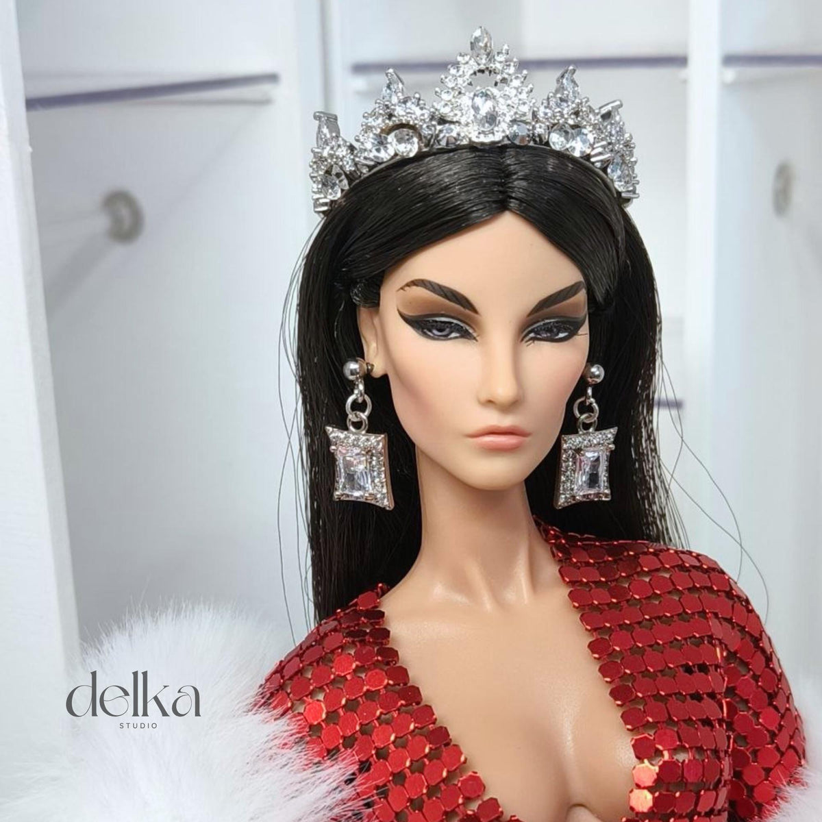 Queen's Crown for Fashion Dolls, 12-inch Crown