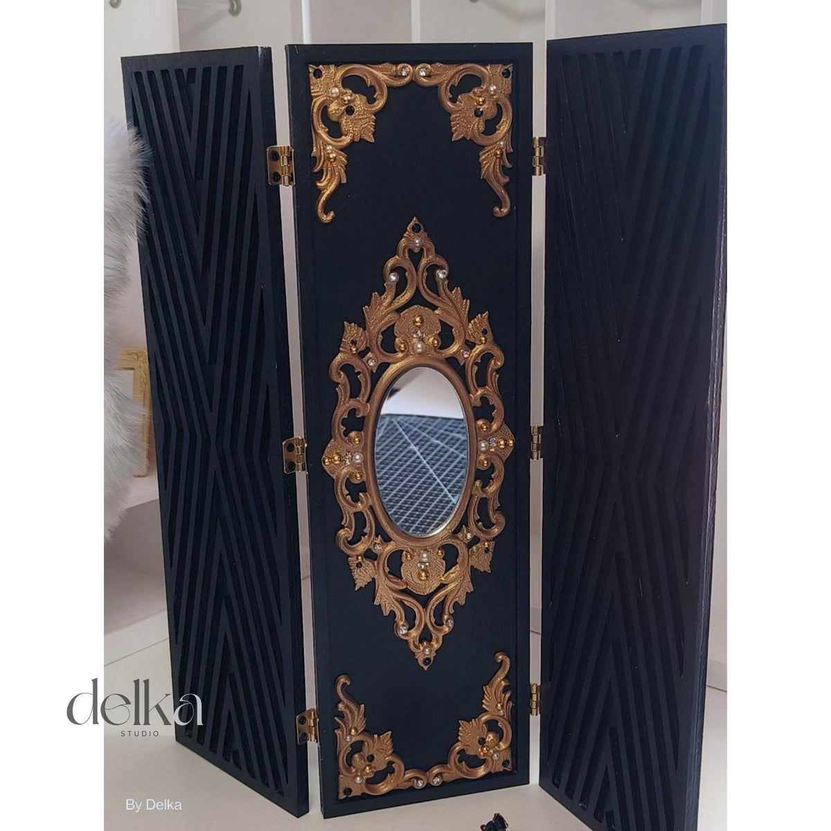 12 inch screen for dolls, 1/6 scale screen for fashion dolls, miniature screen for dollhouses
