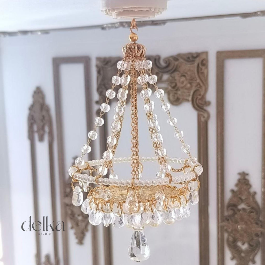 Miniature chandelier for 1:6 scale dolls, teardrop-shaped ceiling lamp for 12-inch dolls